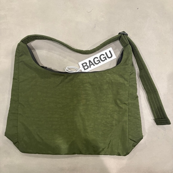 NWT Baggu Nylon Shoulder Bag - Bay Laurel - Picture 5 of 8